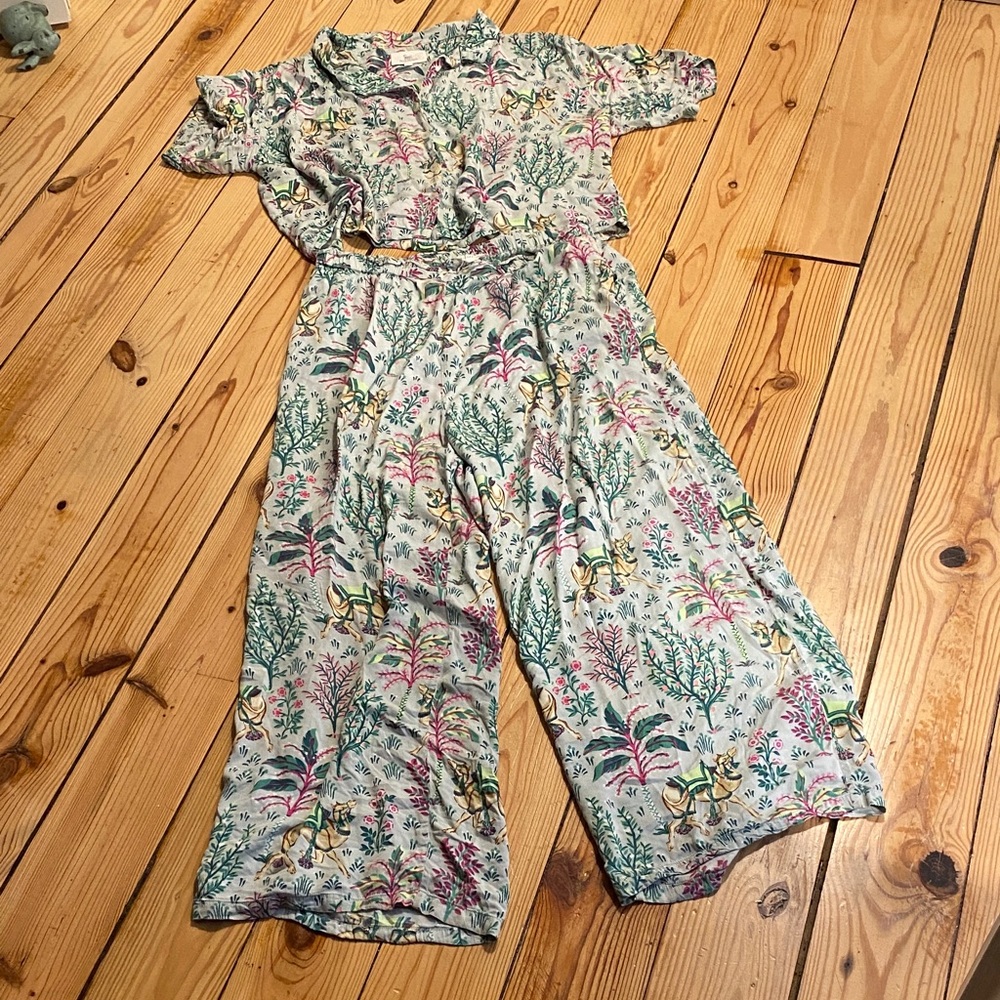 Printfresh Garden Print Cotton Pajama Set in Cream, Green, Pink